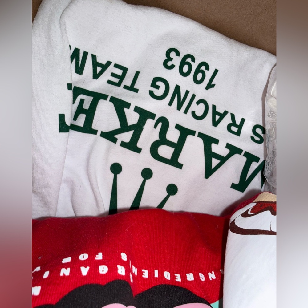 Lands' End White and Red Graphic Tee